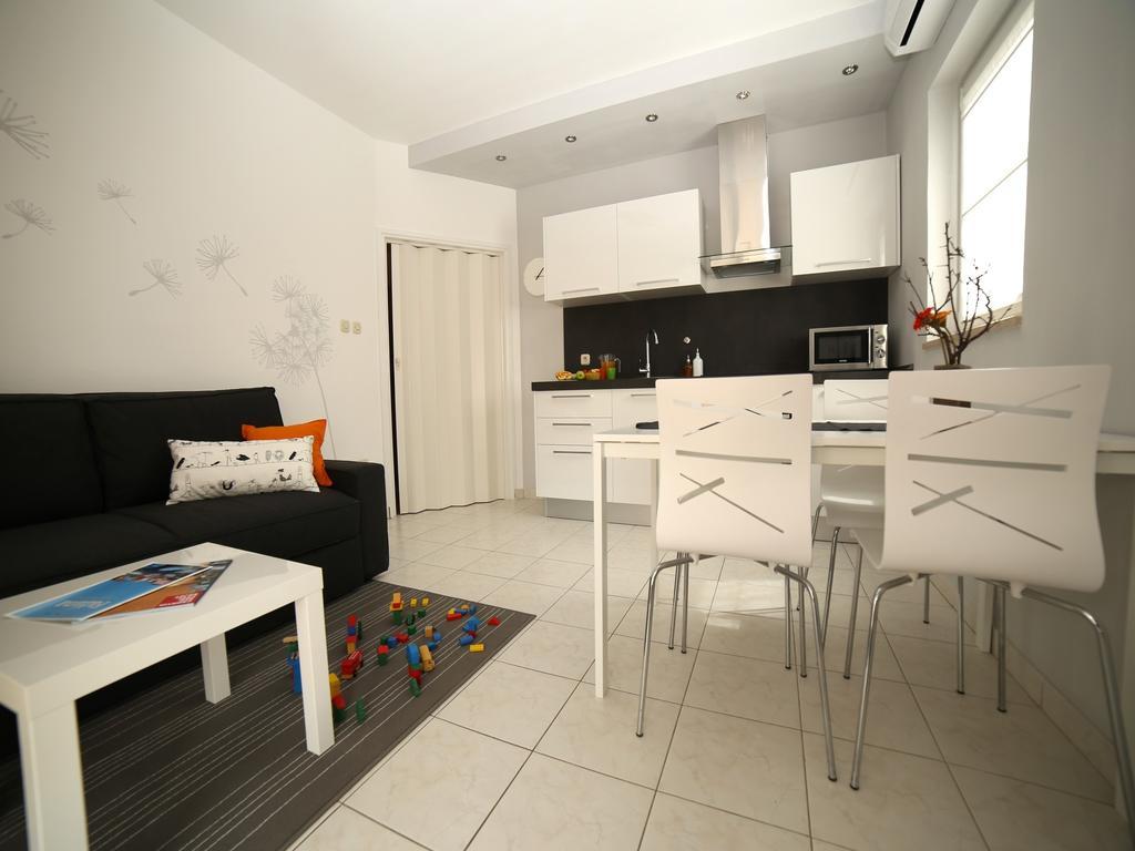 Dandelion Apartment - Free Parking Fažana Chambre photo
